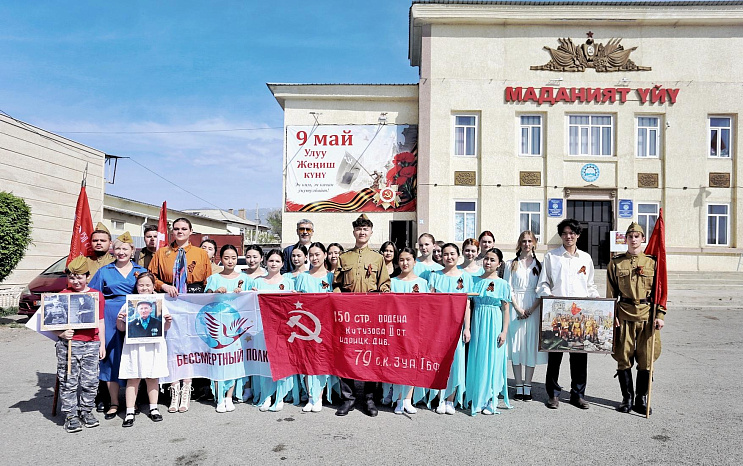 Творческие коллективы КРСУ выступили на праздничных мероприятиях ко Дню Победы