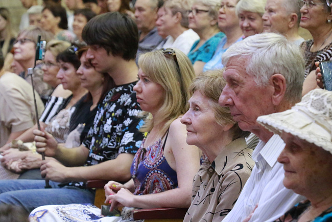 На сцене «Сувенир»: в КРСУ прошел концерт, посвященный Дню России