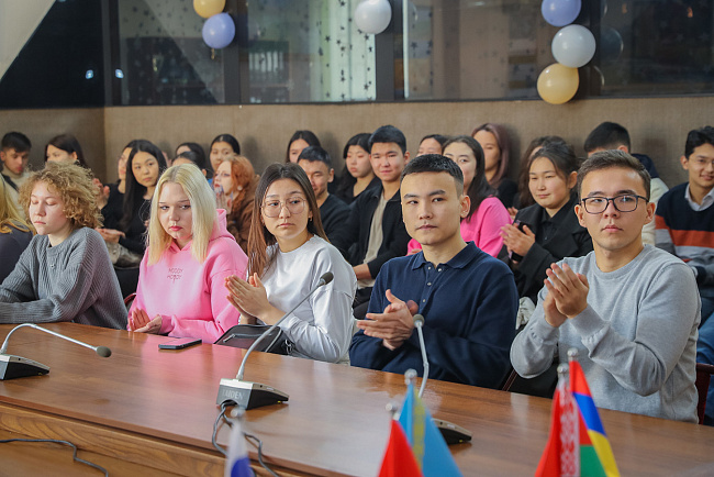 Лекции от судей ЕАЭС в КРСУ