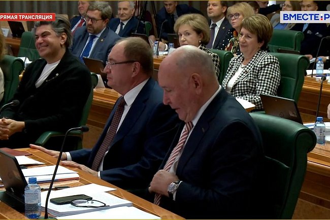 Denis Fomin-Nilov spoke at parliamentary hearings dedicated to the preservation, protection and development of the Russian language
