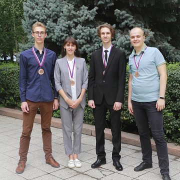 KRSU students were awarded diplomas for winning the Internet Olympiad