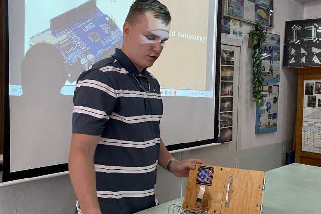 The report of KRSU student Vladislav Rodionov became the best at the interuniversity conference on electronics and robotics