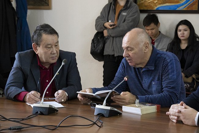 KRSU presented a collection of memories of the descendants of the siege survivors