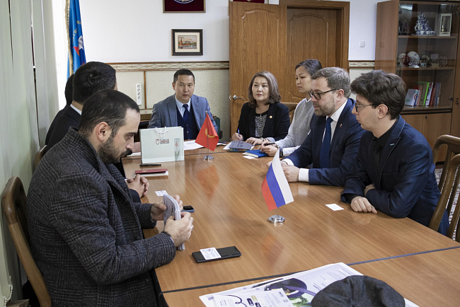 Cтудентам, магистрантам и аспирантам КРСУ рассказали о Государственной программе «Стипендии Турции»