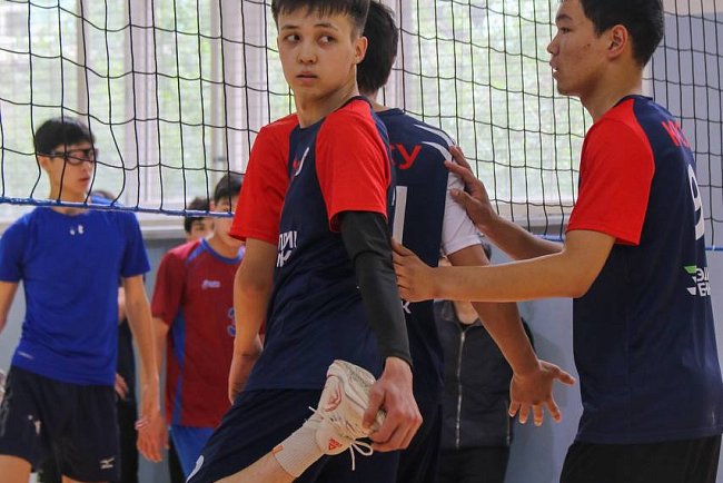 The KRSU men's volleyball team reached the Universiade finals!