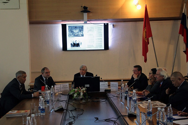 100 лет Великой Октябрьской революции