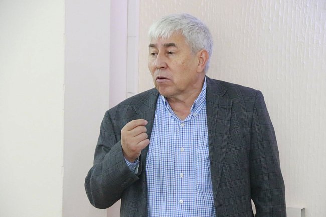 Skoltech professor Ildar Gabitov will give lectures on photonics for doctors KRSU
