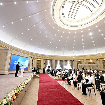 6 KRSU students received a presidential scholarship