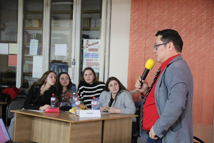 Познавательно и ярко: в КРСУ прошла интеллектуальная викторина