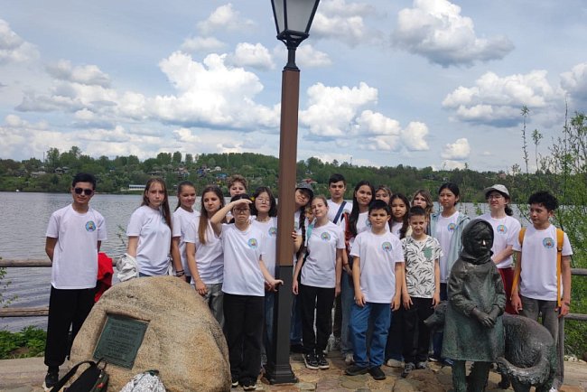 New horizons: KRSU schoolchildren discover Russia