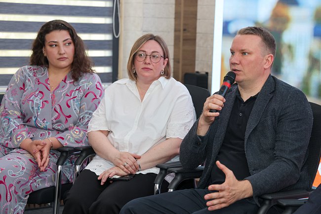 A Russian-Kyrgyz seminar on volunteering and social development opened at KRSU