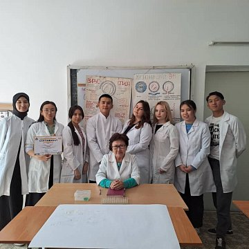 Таалайбек кызы Анара менен Эрданова Шахия "КММА-2023 ИЛИМ КҮНҮ" аттуу жаш окумуштуулардын жана студенттердин 60-Эл аралык юбилейлик илимий-практикалык конференциясына катышты