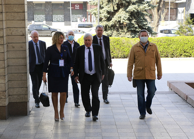 Делегация Совета Федерации посетила КРСУ