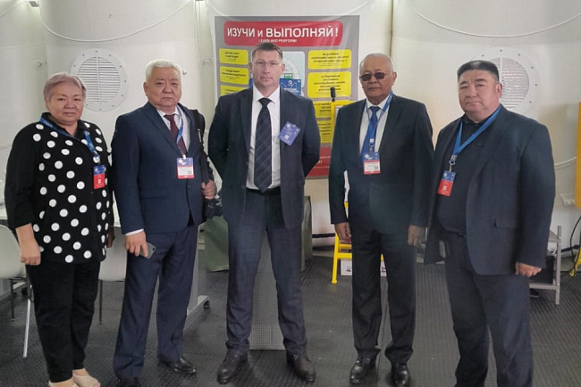 Сотрудники КРСУ приняли участие в работе Международного салона «Комплексная безопасность – 2023»