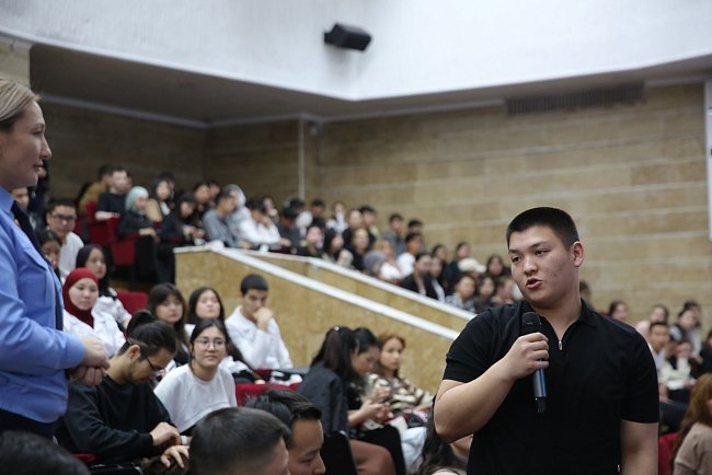 «Live freely — live without drugs»: lectures and demonstrations from the Ministry of Internal Affairs of the Kyrgyz Republic were held at KRSU
