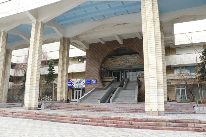 Русский язык – это благо для кыргызстанцев