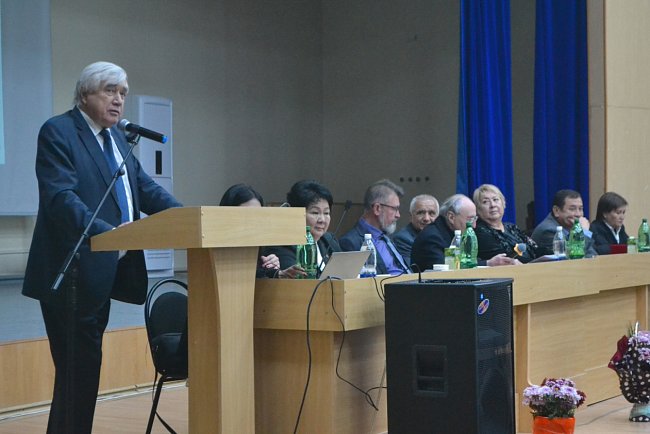 A conference dedicated to the 80th anniversary of KRSU professor Zakir Kamarli was held in Bishkek