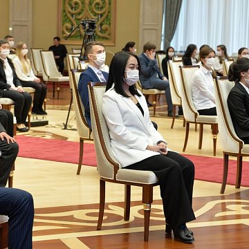 KRSU students were awarded scholarships from the President of the Kyrgyz Republic