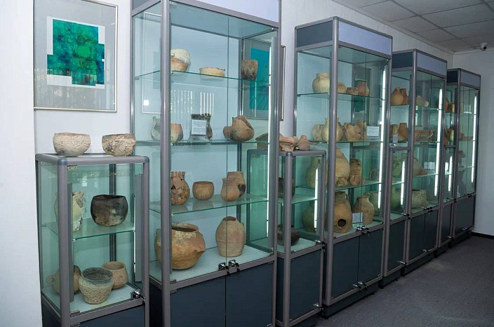 The KRSU Museum presented a unique collection of artifacts