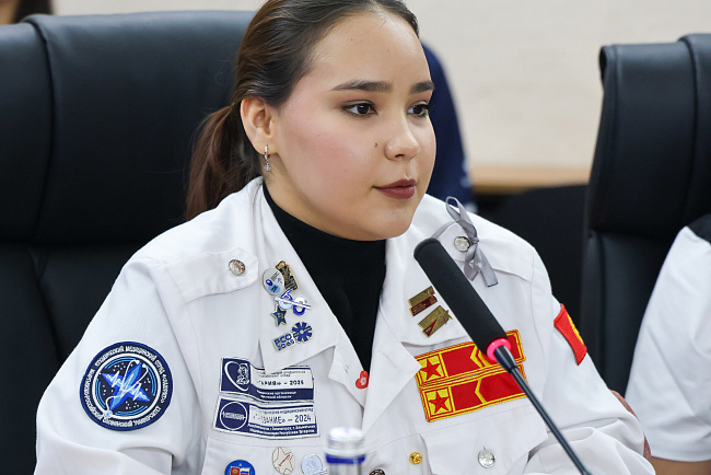 Спецпредставитель Президента РФ Михаил Швыдкой посетил КРСУ