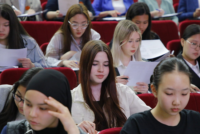 В КРСУ прошла международная акция «Диктант Победы»