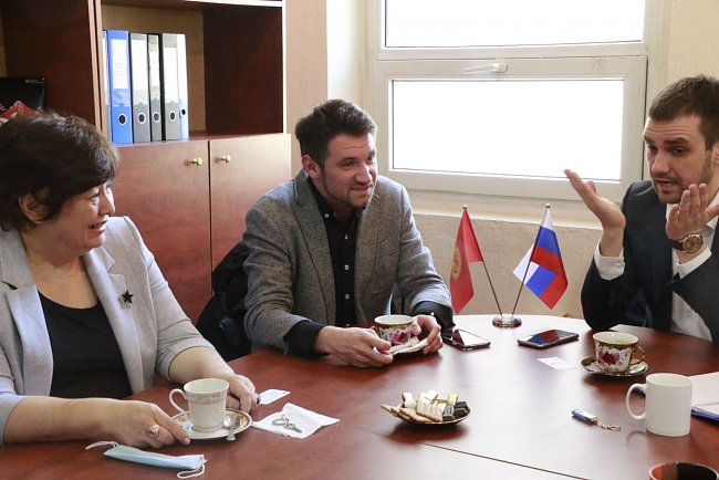 Representatives of the «Higher School of Economics» visited KRSU