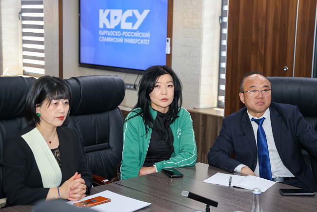 В КРСУ обсудили развитие инфраструктуры и подготовку кадров с представителями кыргызско-китайского холдинга