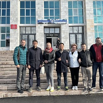 КРСУнун дарыгерлери кыргызстандыктарга медициналык жардам көрсөтүштү
