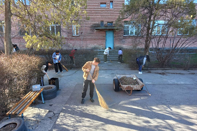 Традиционный весенний субботник