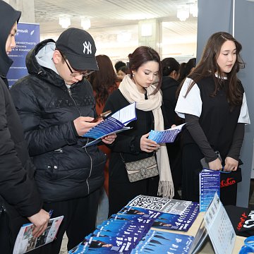 КРСУ Бишкекте өткөн Евразиялык билим берүү көргөзмөсүндө көрсөтүлдү