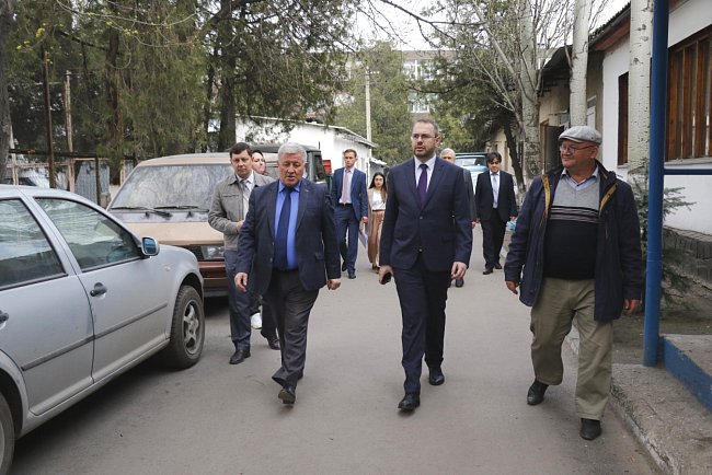 Deputy Minister of Science and Higher Education of the Russian Federation K. Mogilevsky visited KRSU
