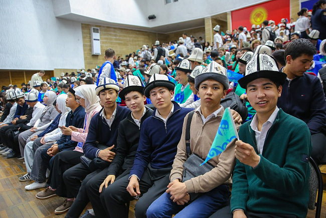 В КРСУ прошёл молодёжный форум «Жаны Муун»