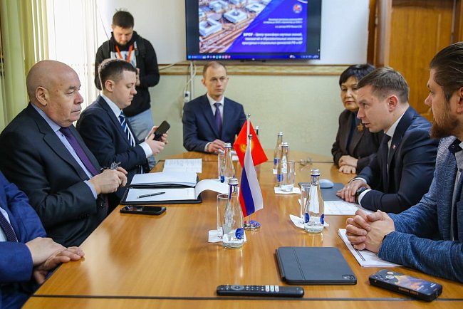 Mikhail Shvydkoy met with students of KRSU: culture, technology and the future of cooperation