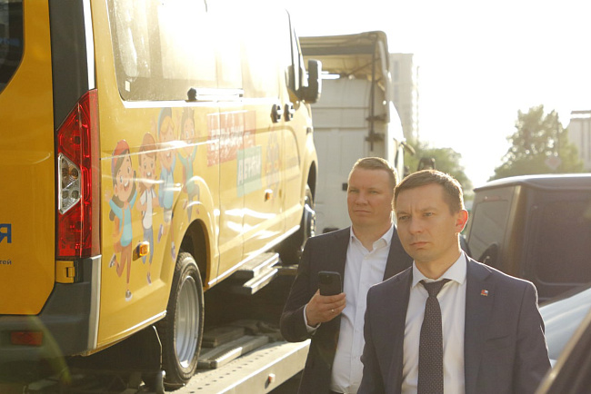 Автомобильный парк КРСУ пополнился новым автобусом!