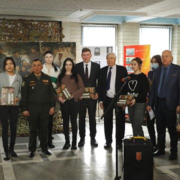 As long as the memory lives on – we are invincible: a photo exhibition «80 years of the Battle of Stalingrad» opened at KRSU