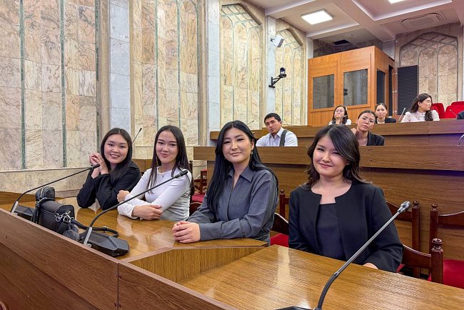 Students of the Department of International Journalism KRSU visited the Jogorku Kenesh of the Kyrgyz Republic