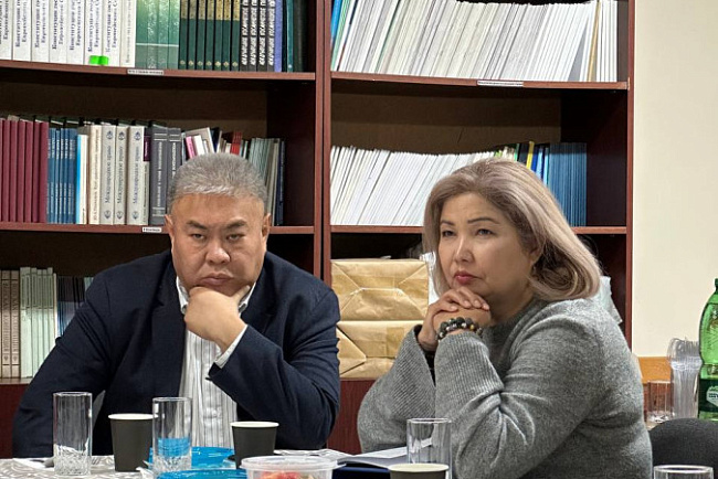 От идей к действиям: ректор КРСУ обсудил с преподавателями пути развития факультетов