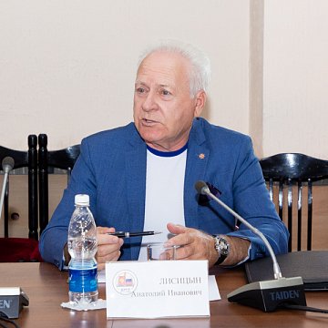 A deputy of the State Duma of Russia visited KRSU and spoke in favor of its development