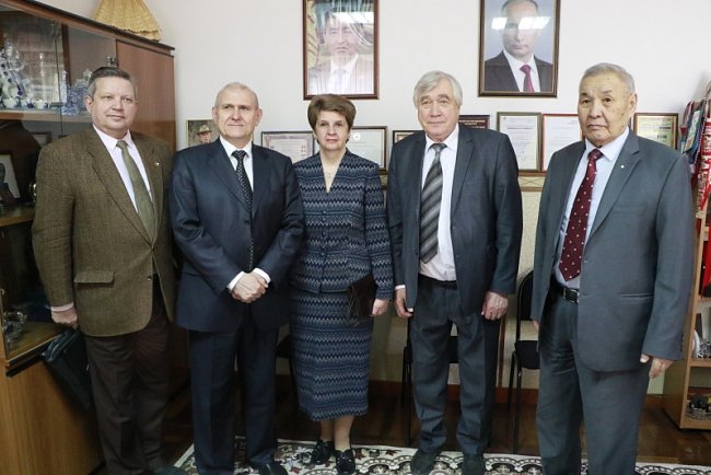 Visit to KRSU Ambassador of the Russian Federation to the Kyrgyz Republic Nikolai Nikolaevich Udovichenko