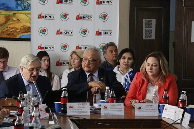 KRSU awarded the best young analysts of Kyrgyzstan and Eurasia