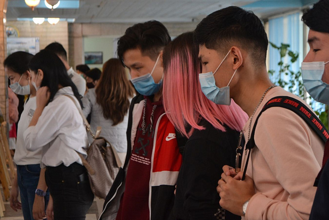 В КРСУ открылась выставка, посвященная Индии