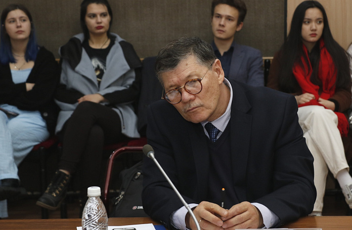 Хранители философского наследия