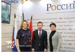 КРСУнун ректору Сергей Волков Кыргызстандагы «орус гезитинин редакциясына барды