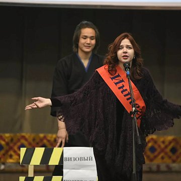 Бишкекте жаштар саясий мюзикл – көрүүчүнүн көз карашын көрсөтүштү
