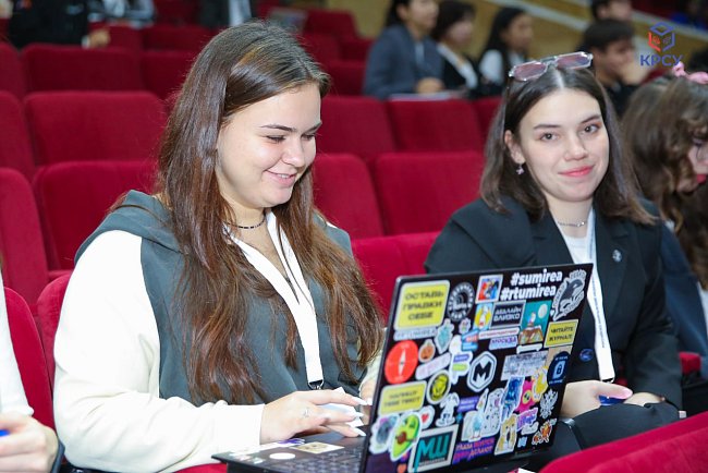 Second day of the Russian-Kyrgyz media forum at KRSU — intensive educational start