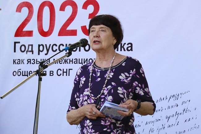 Орус тилин енуктуруу. Ретроспективалык