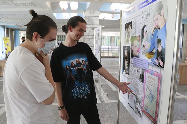 Living Chronicle: «Student Review» KRSU celebrates its double anniversary