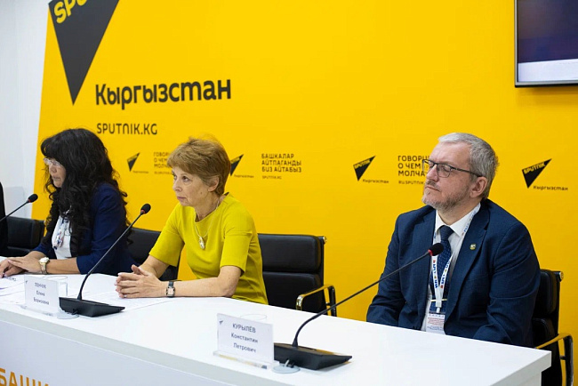 13 сентября состоялся телемост-пресс-конференция МАК