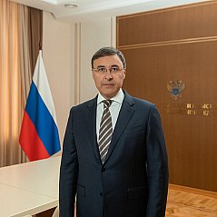 Valery Falkov congratulated students and teachers on the start of the school year