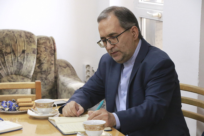 В КРСУ дан старт Неделе Ирана в университетах Кыргызстана